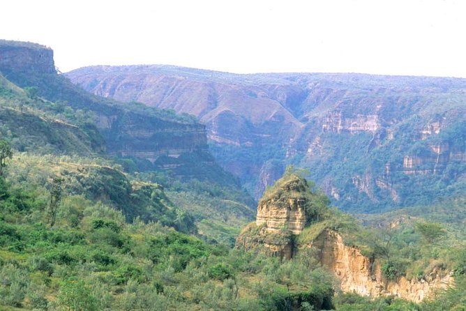 1 Day trip to Hells Gate and Lake Naivasha From Nairobi - Gorge Hike On Foot: Narrow Passages, Caves, And Real Effort