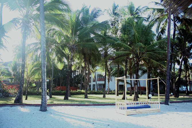 10-Day Private Tour in Big Five Safari and Beaches - Leaving Tsavo for the Indian Ocean, and landing in Diani Beach