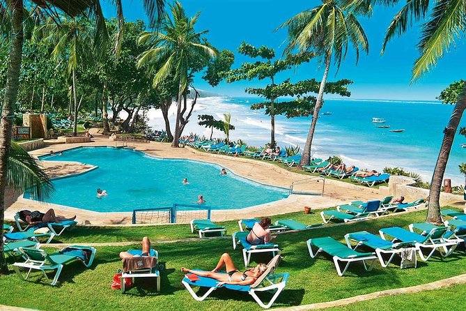 10-Days Kenya Wildlife Private Safari and Mombasa Diani Beach Holidays - Nairobi Safari Club start: your first night sets the tone