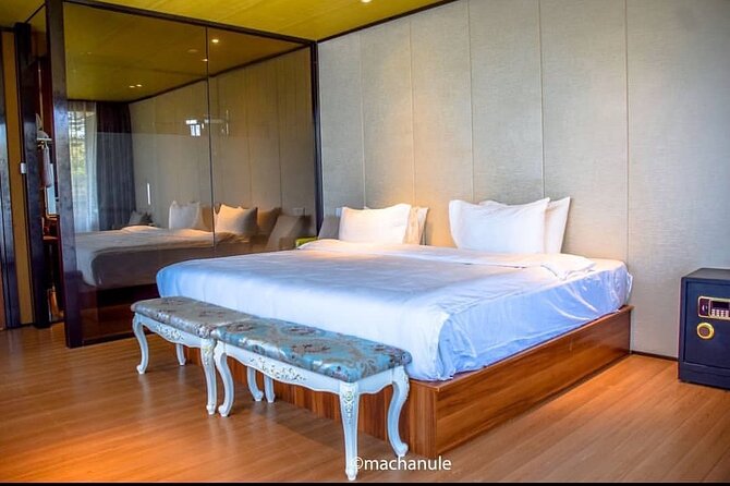 3 Day Private Tour in Maasai Mara with Lodge Luxury with Jeep - Nairobi Morning, Rift Valley Views, and Narok Breaks (Day 1)