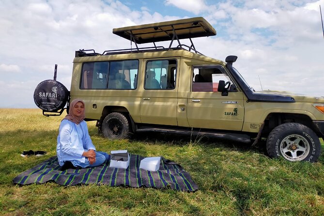 3 Days 2 nights Group joining Midrange Safari Tour in Masai maraa - Birding time, 400+ species, and when to bring patience