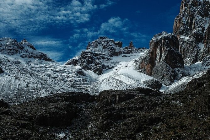 4 Day Mount Kenya Trek Up Chogoria Down Sirimon - Chogoria up, Sirimon down: the smart way to see Mount Kenya