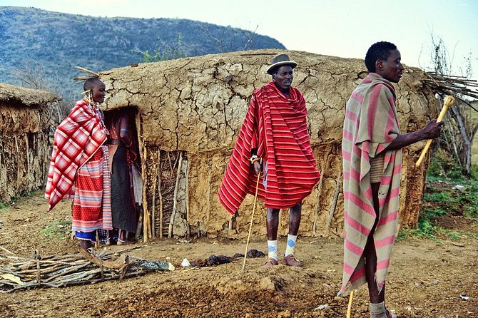 5 Days/4 Nights Kenya Safari - Where You Stay: Enchoro and Royal Green Gardens Timing Advantage