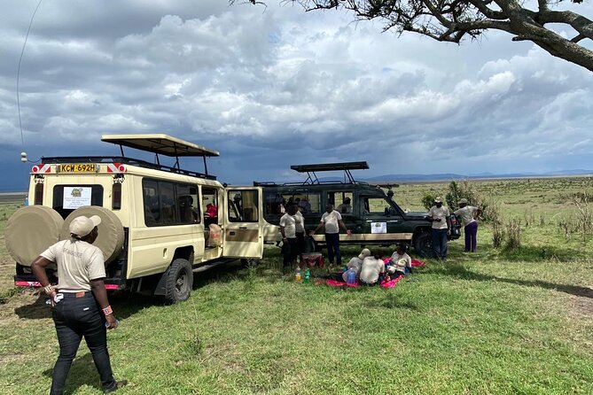 6 Day Nairobi-Amboseli-Maasai Mara Private Semi Luxury Tour - Day 4 Into Maasai Mara: Mau Forest Panoramas and First Mara Night