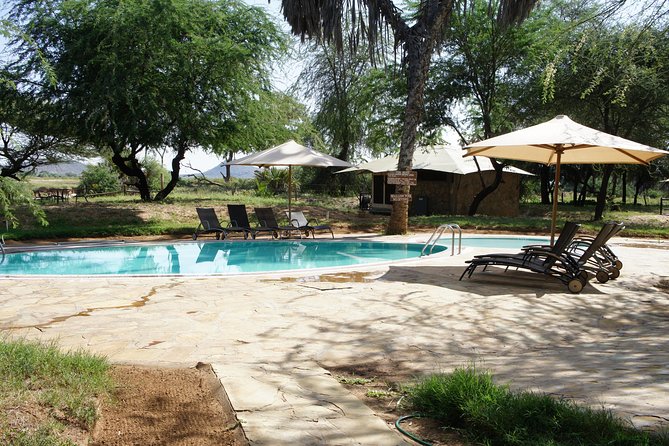 6 Days private safari package Kenya - Meals included for 4 days, so plan smart