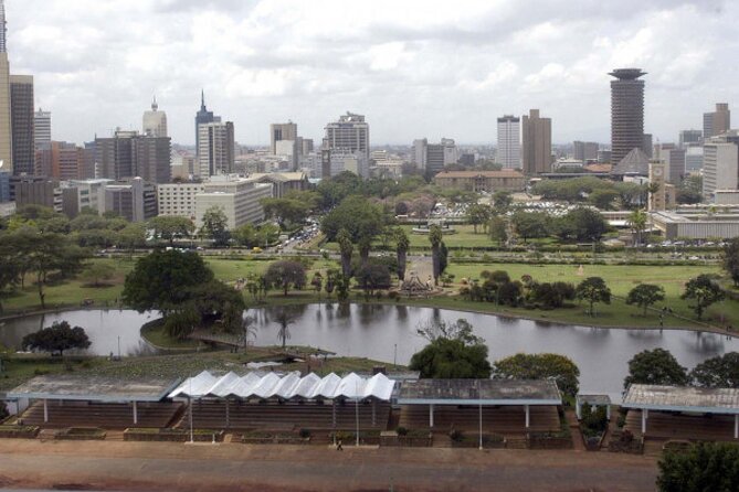 6-hour Historic Nairobi city Tour and Kibera slums - Driving into Kibera: why a resident guide changes the whole experience