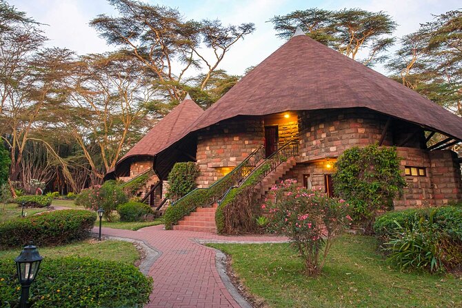 7 Day Private Jeep Safari, 5 star lodges with Balloon Ride Kenya - Day 2: Balloon Safari in the Morning, Big Five Search All Day