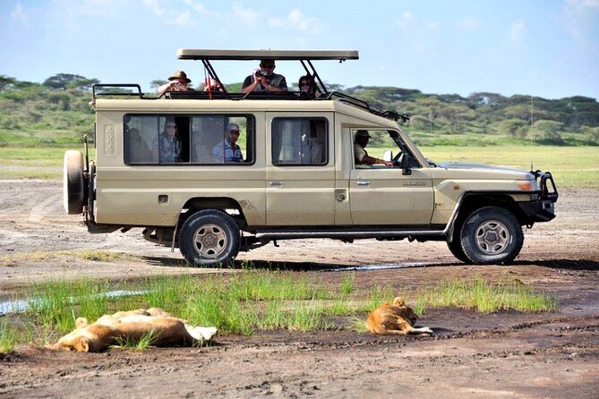 7 Day Private Jeep Safari, 5 star lodges with Balloon Ride Kenya - Day 3: Leaving the Mara for Lake Nakuru, With Time to Settle In