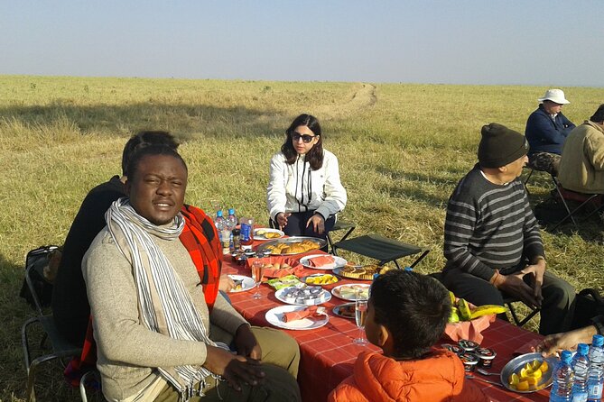 7 Days Private safari to 4 Star lodges using a Jeep - Maasai Mara Day 2: Mara River Big-Five Focus, Picnic Lunches, Hippos and Crocs