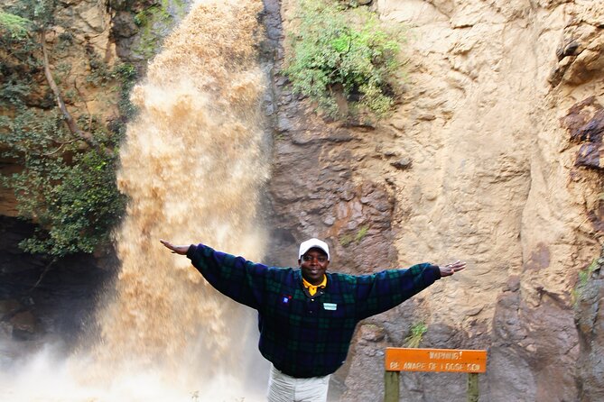 7 days Sopa lodges full private package - Day 4 in Lake Nakuru: Rhinos, Rothchild Giraffes, and Tree-Climbing Lions
