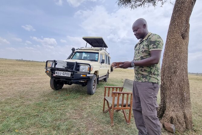 9 Days Amboseli-Ol Pejeta-Aberdare-Nakuru-Naivasha-Masai Mara - Day 4 Aberdare National Park: the Ark lodge and wildlife at night
