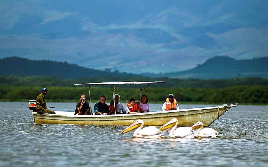 A day tour; Lake Nakuru national park& L. Naivasha Boat ride - From Nairobi at 6:00 am, the Rift Valley Road Trip Feeling
