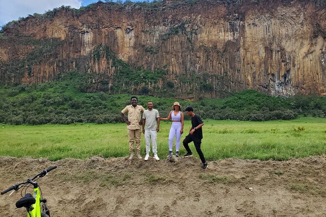 Bike Tour at Hell's Gate National Park, Boat Ride at L. Naivasha - Maasai market stop at the gorges entrance: culture on the route