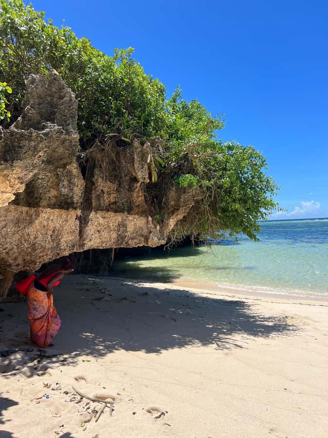 Diani Beach: Private African Pool Map Guided Tour - Starting at Kongo Mosque, then crossing the Kongo River