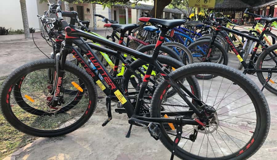 Diani Beach: Village tour on a bike with hotel pick-up - Why pedaling Diani feels more real than just driving