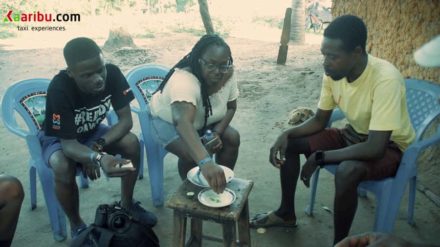 Diani Beach: Village tour on a bike with hotel pick-up - The 4-hour flow: Bazaar to Ukunda, with village time in between