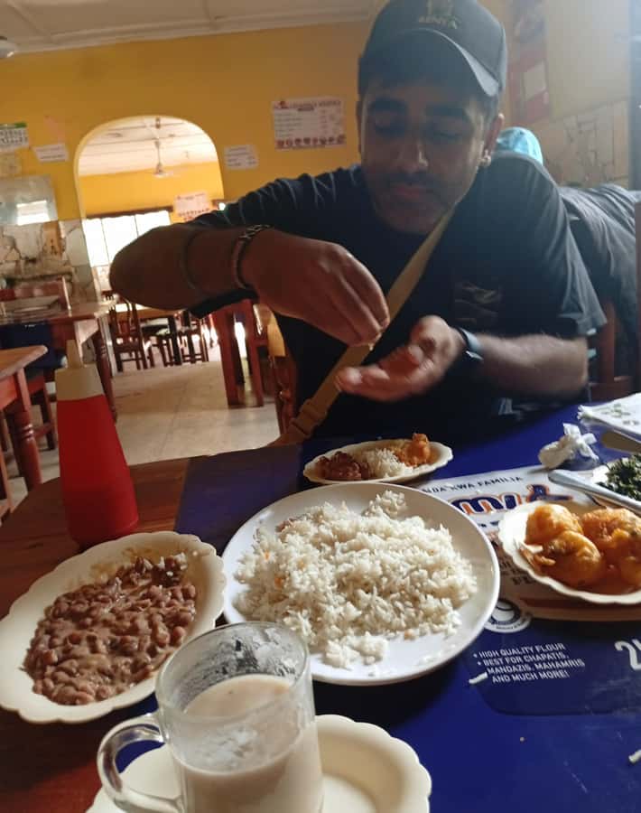 Diani: Market and Street Food Walking Tour - Trying a Traditional Swahili Dress: Small Culture Stop, Real Learning