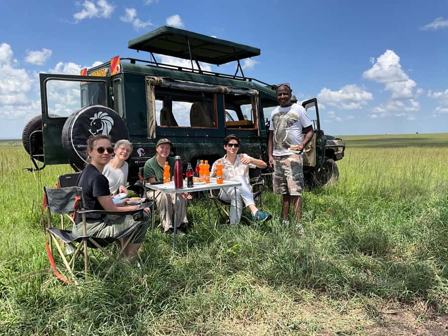 From Nairobi: Maasai Mara 1-Day Safari: AW, Lunch & Pickup - Morning Game Drive: When the Mara Likes to Show Off