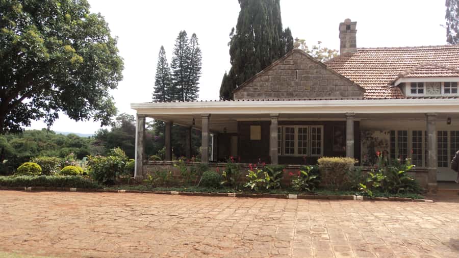 Giraffe Center and Karen Blixen Museum Tour from Nairobi - Should You Book This Giraffe Center and Karen Blixen Tour?