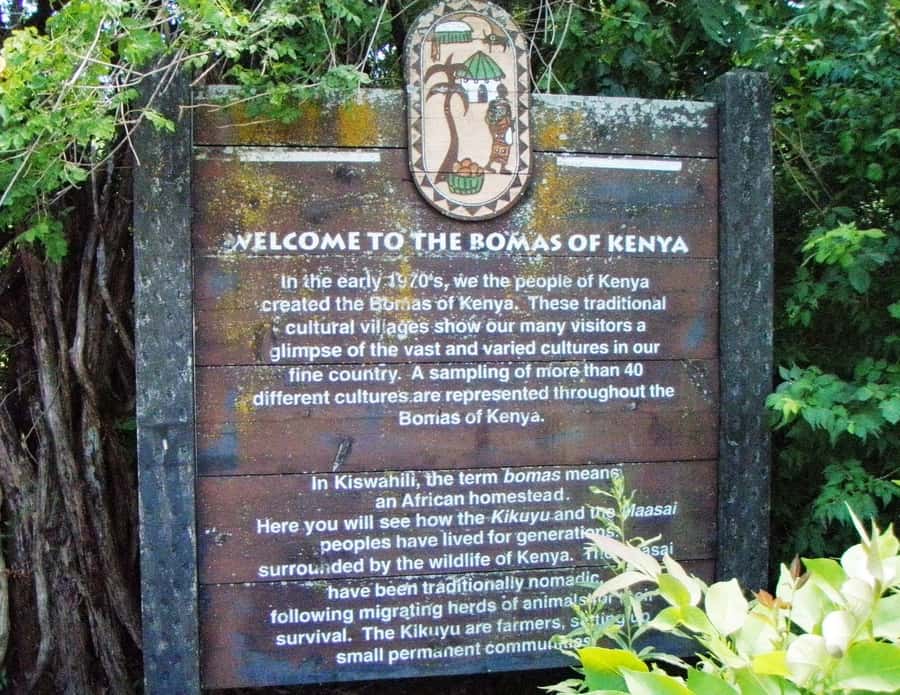 Giraffe, Elephant Orphanage - Lunch on your own, then Bomas of Kenya song and dance