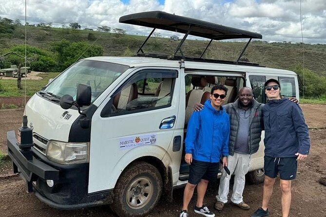 Half Day Morning or Afternoon Guided Tour : Nairobi National Park - What to expect from the wildlife time window