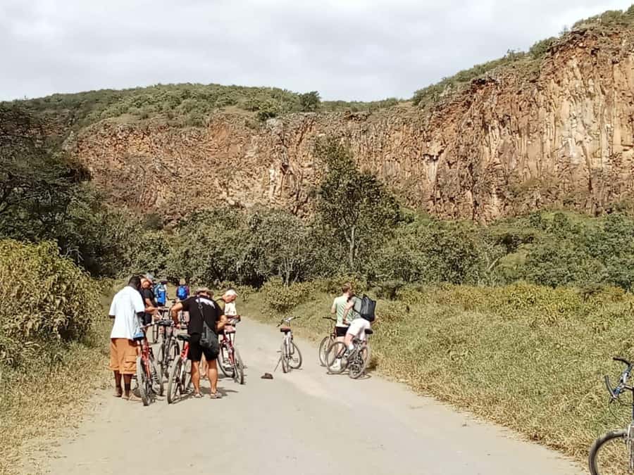 HELLS GATE AND LAKE NAIVASHA DAY TRIP FROM NAIROBI. - Nairobi pickup and how the 3 to 8 hour window feels