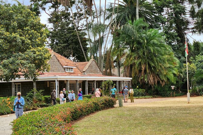 Karen Blixen Museum, Beads craft and Giraffe Day tour - Should you book this Nairobi Karen Blixen, beads, and giraffe day tour?