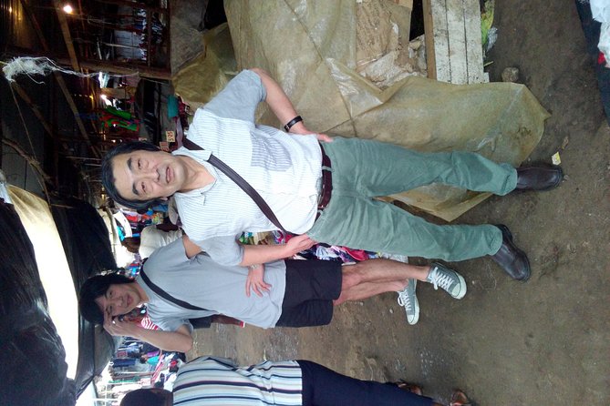 Kibera slum tour with Lucas - Inside a Kibera home: what a family visit teaches