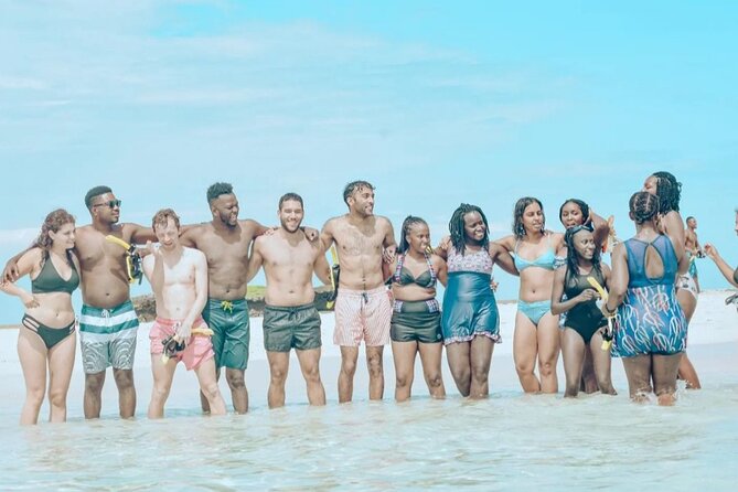 Kisite Mpunguti Day Trip. A day of Oceanic Wonders - Group size and pacing: how to make the day feel smooth