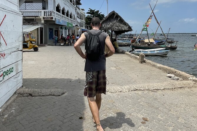 Lamu Old Town Walking Tour - Wood carving, silversmithing, and weaving workshop stops