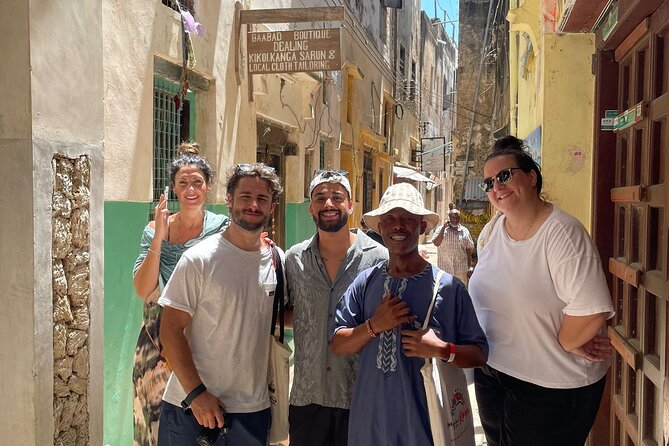 Lamu Old Town Walking Tour - Lamu Market, Town Square, and the “in-between” moments
