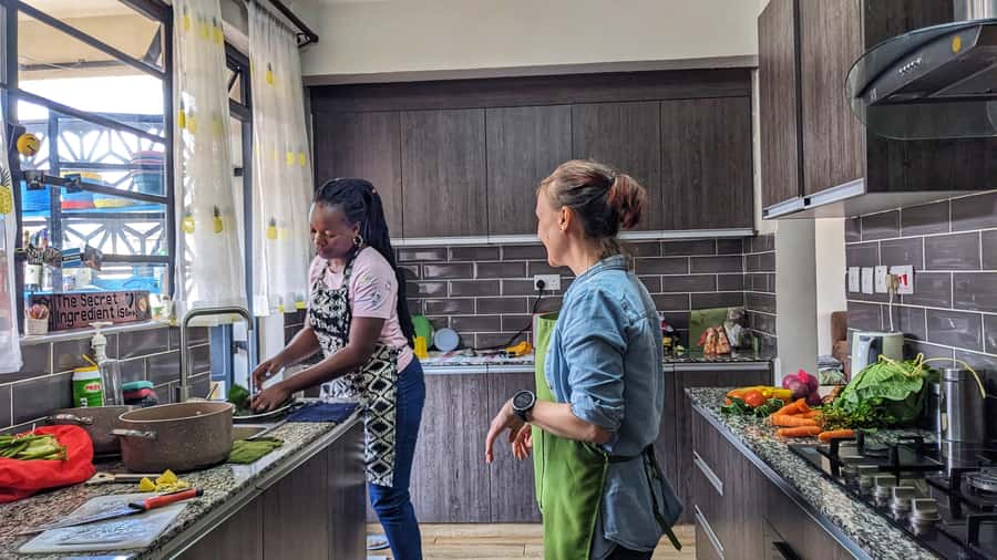 Local Market Tour and Traditional Meal Cooking Class - Cooking in a Local Home: A Real Kitchen, Not a Demo Stage