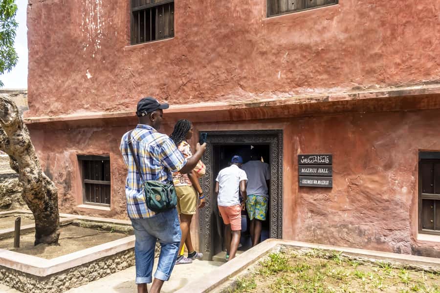 Mombasa City Tour: Fort Jesus Museum, Old Town & Haller Park - Lunch in Old Town: tasty options, and you choose the bill