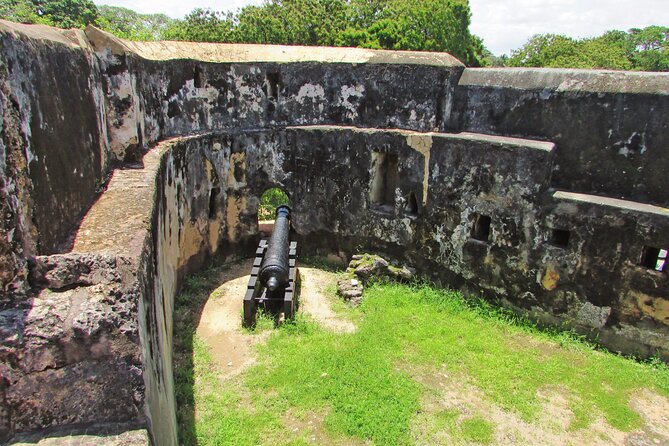 Mombasa City Tour - Fort Jesus, Old Town, Spice Town & Craft - Akamba Handicraft Centre: where souvenirs come from, not just what they look like