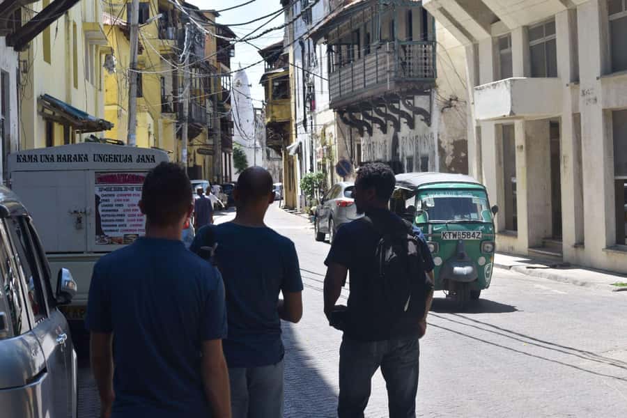 Mombasa Tour by Ghalib - The Old spice and vegetable market: learn, smell, and buy