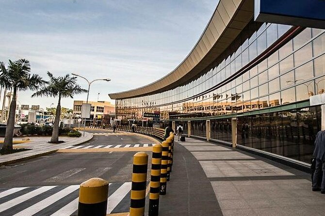 Nairobi Airports Private Transfers - Name-on-the-board pickup at Jomo Kenyatta International Airport
