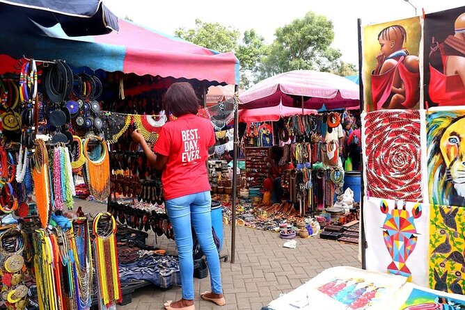 Nairobi City Walking Tour with Traditional Kenyan Lunch - The Kenyatta Conference Centre area and walking at local pace