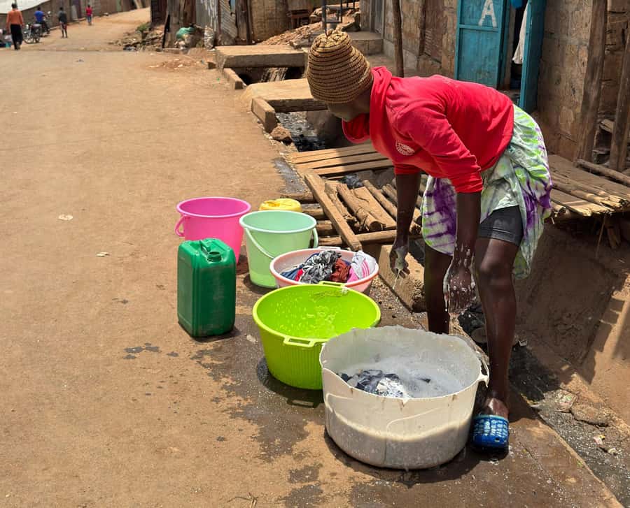 Nairobi: Explore Kibera Slum with Local Guides - Kibera Handicrafts Centre: Recycled Materials Turn Into Jewelry