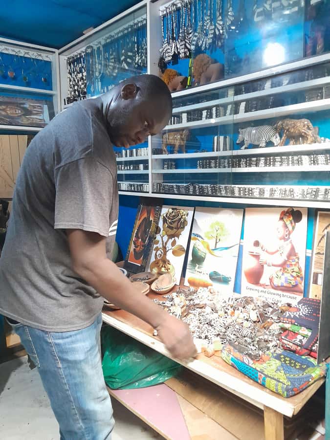 Nairobi: Explore Maasai Market for Unique Souvenirs - Shopping Beyond One Stop: Optional Production Centers and More City Time