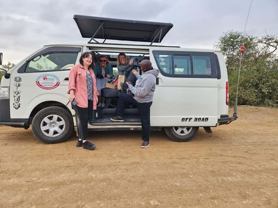 Nairobi: Giraffe Center, Elephant Orphanage, and Beads Tour - Should you book Nairobi: Giraffe Centre, David Sheldrick, and the beads visit?