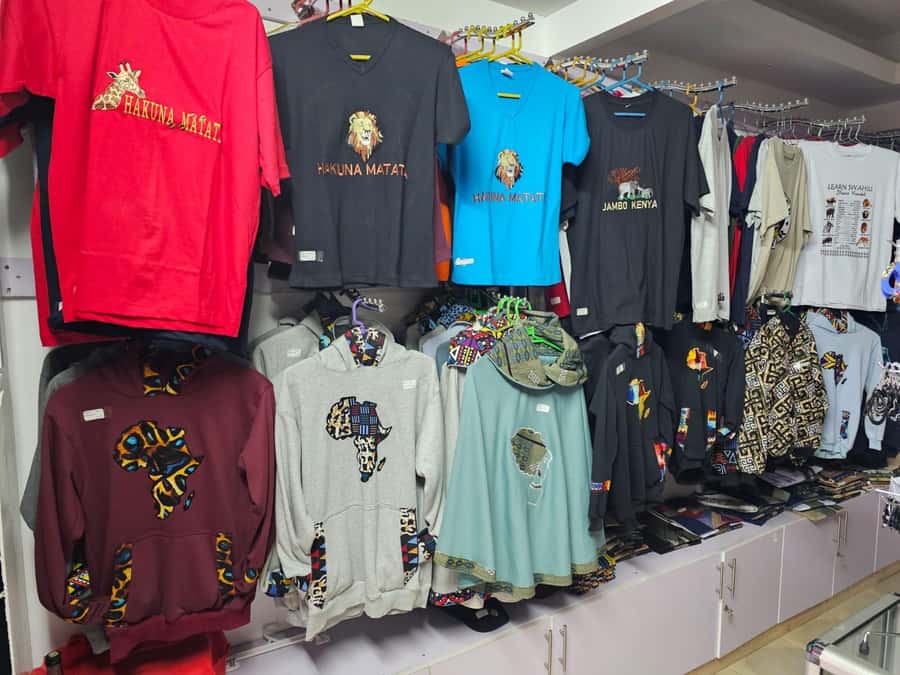 Nairobi: Hop on Hop off and Maasai market Collections Visit - What kind of traveler this works for