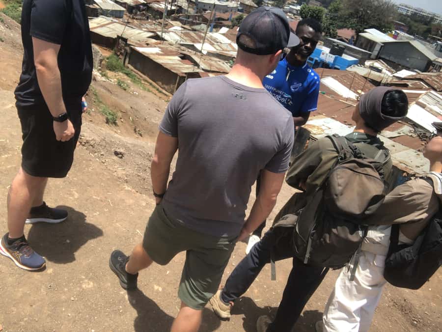 Nairobi: Kibera Slum (The Chocolate city)Guided Walking Tour - Arriving in Nairobi’s real neighborhood, starting at Greenhouse Mall