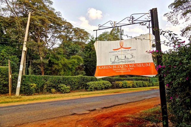 Nairobi National Park, Elephant Orphanage, Giraffe Centre Tour - Comfort, crowd size, and how the group day works