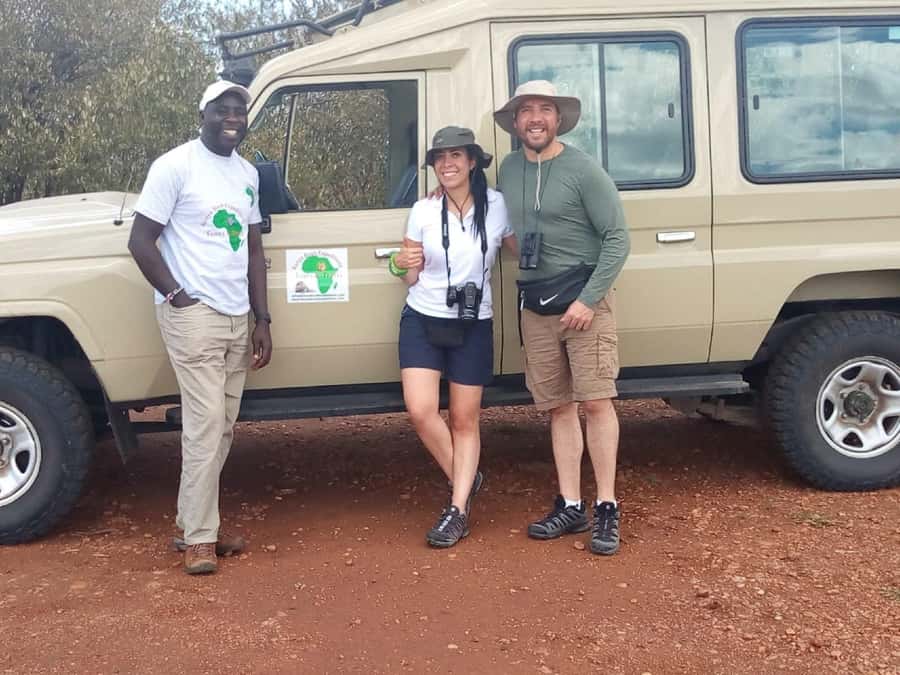 Nairobi National Park, Elephants, Giraffes & Bomas Day Trip - Timing, comfort, and the open-roof safari reality