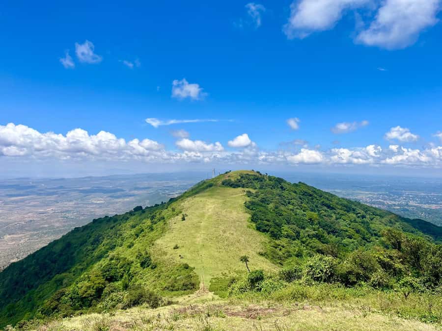 NAIROBI:Ngong Hills Day Hike,Group Tour - Who Should Book This Day Hike, and Who Might Skip