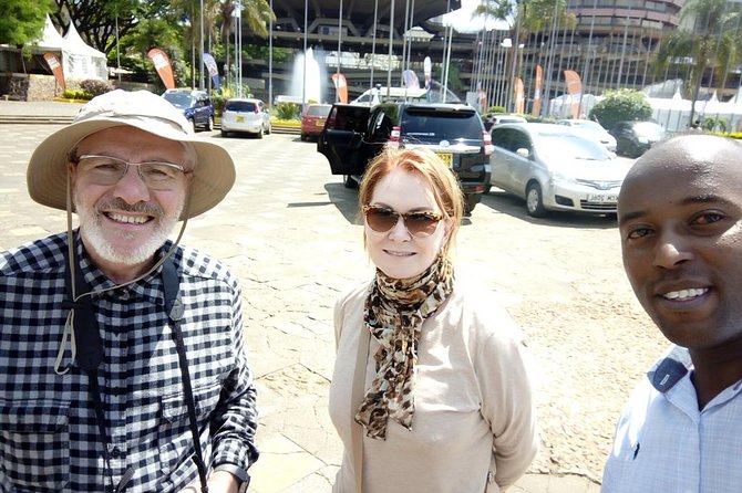 Nairobi souvenir Shopping and Historical Half day Tour - Why Nairobi souvenir shopping is easier with a driver/guide