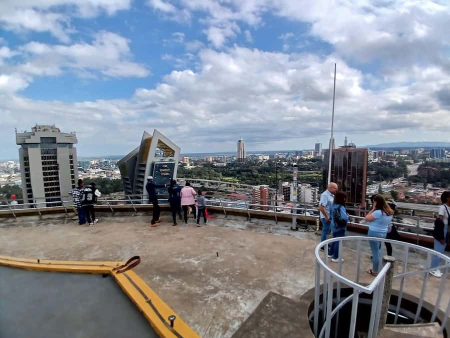 Nairobi Walking Tours, Historic and Modern Highlights - Jevanjee Gardens: A calm launch point in Nairobi
