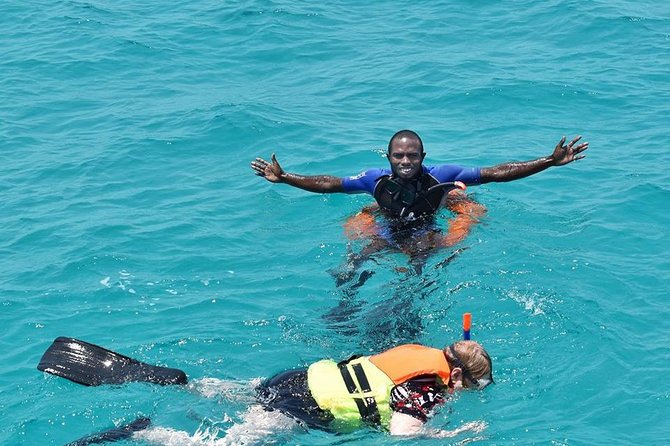PILLI PIPA DHOW, the genuine product, snorkeling tour to Kisite Marine Park - The Two Things to Watch For: Fins and the Sail Plan