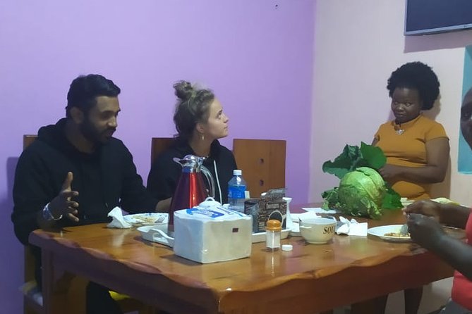 Private Traditional Kenyan Cooking Class with Lunch in Nairobi - Beef Sauce and Vegetables, Getting the Balance Right