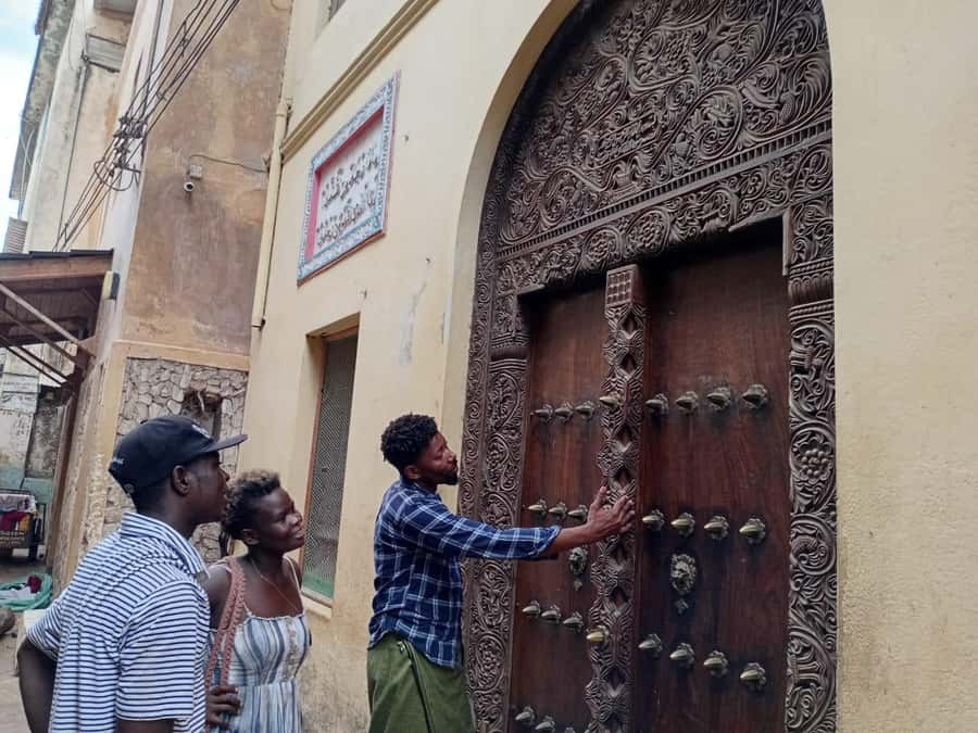 Swahili Carved Doors Tour by Woman Woodcarver: Lamu Island - What You Learn as You Walk: Swahili Door Styles and Origins